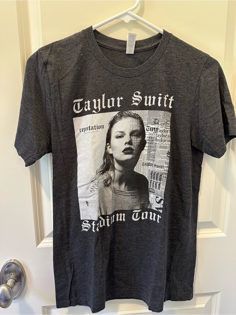 Taylor Swift reputation shirt